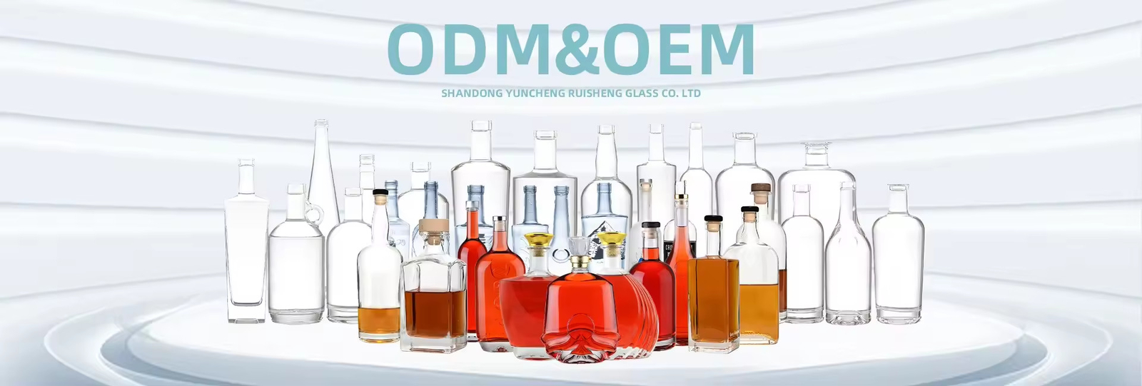 Bottiglie di vetro di vodka