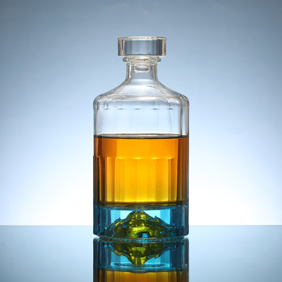 Super Flint Glass 500ml Bottiglia per Whisky Mountain Vodka Gin Disegno e materiale in bianco