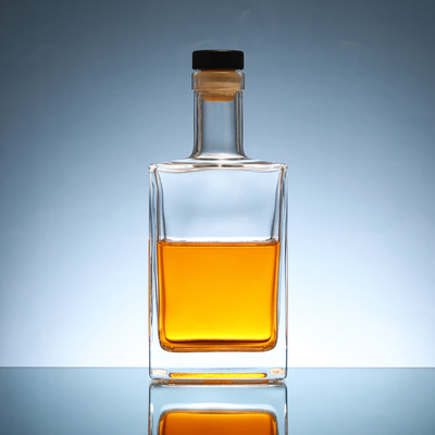 Logo personalizzato Bottiglia di whisky in vetro da 500 ml per vodka gin vino di frutta Decal Mountain