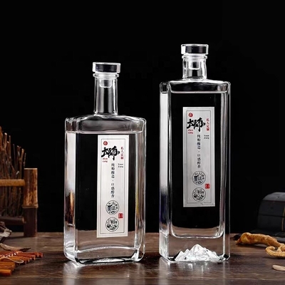 Birra 100ml 250ml 375ml 500ml 8oz 12oz 16oz Gin congelato bottiglia di vetro con tappo di sughero di legno