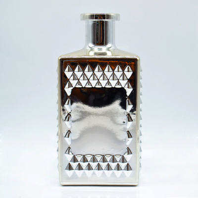 Bottiglie di vetro trasparenti da 1000 ml altamente OEM/ODM personalizzate per l'imballaggio di liquori di brandy e whisky