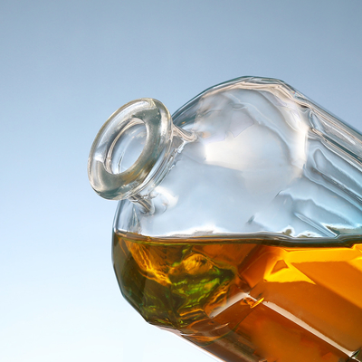 Bottiglie di vetro di vino di lusso da 500 ml a 750 ml con materiale Super Flint e tappo di sughero