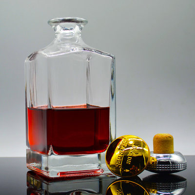 500ml 700ml 75cl Super Flint Whiskey bottiglia di vetro con materiale bianco cristallino al CIF