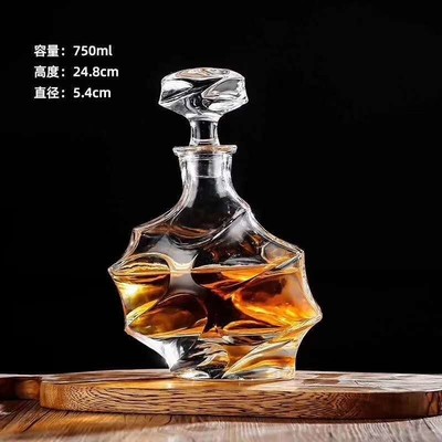 500 ml/650 ml/700 ml/800 ml Decantatore di vino in cristallo bianco per vodka brandy di alta qualità