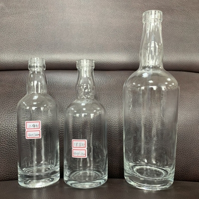 Materiale di vetro di alto calce 700 ml Bottiglia di liquore vuota a collo lungo per whisky 375 ml