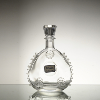 Bottiglia di vetro da 500 ml a 700 ml per liquori di lusso