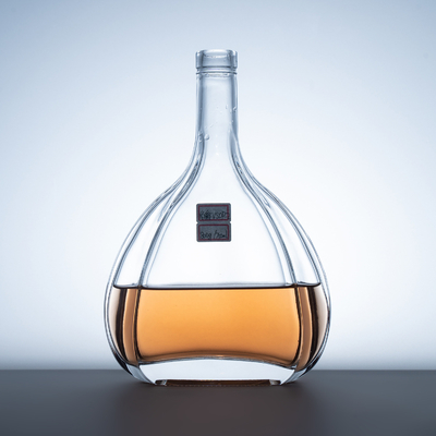 Materiale del corpo Vetro Super Flint Brandy XO Mini cilindri di champagne con foglia d'acero