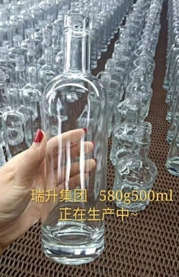 Forma personalizzata Colletto di vetro Super Flint 250ml Salsa calda 500ml Vodka 700ml Bottiglie di liquore di vetro