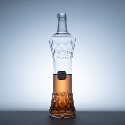 1 litro di whisky, bicchiere di vodka, bottiglia vuota, bottiglia spiritosa, 375 ml, 500 ml, 750 ml con tappo di sughero