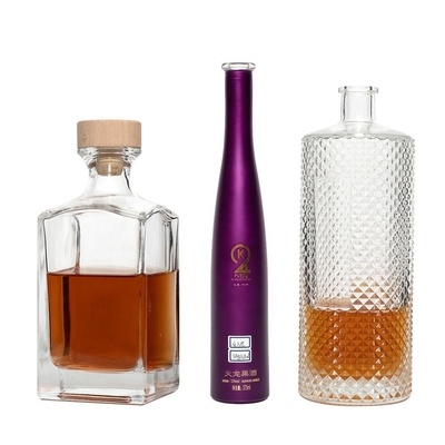 Bottiglia in vetro da 750 ml con Decal Surface Handling e Crystal Color Spray Printing