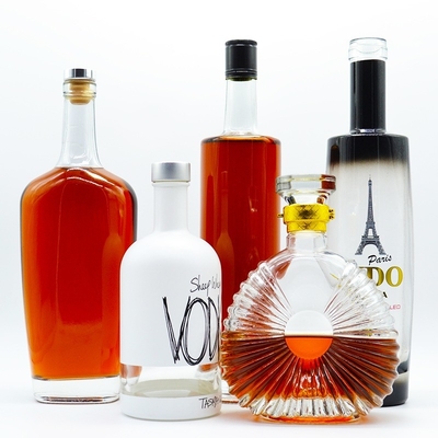 Bottina di vetro personalizzata da 1000 ml 750 ml 700 ml 500 ml per liquori Vodka Gin Whiskey Standard CE