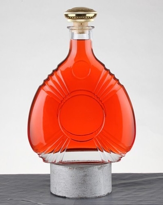 Materiale in vetro Super Flint Bottiglia in vetro di brandy per liquori personalizzati 700 ml