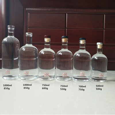 FOB Bottiglia di vetro vuota per vodka spirit whisky vino Capacità 250 ml 500 ml 700 ml 750 ml 1 l