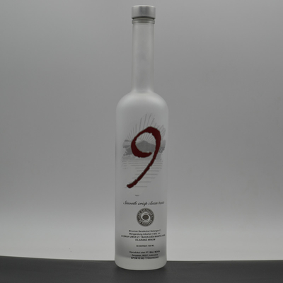 XO/Brandy/Whiskey/Vodka Bottiglia di vetro cristallino bianco con manipolazione della superficie deccale