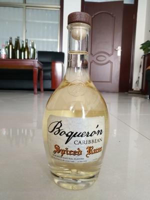 Bottiglie di whisky di vetro di 750 ml di capacità Vetro con tappi Altri stampaggi a caldo a processo profondo