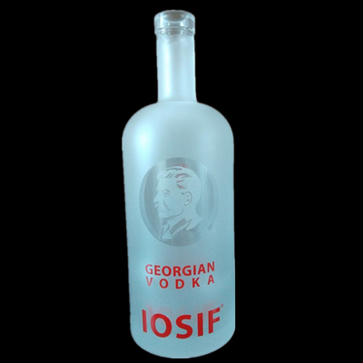 Bottiglia di 700 ml di whisky vodka in vetro con cristallo e aspetto sofisticato