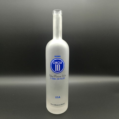 Bottiglia di 700 ml di whisky vodka in vetro con cristallo e aspetto sofisticato