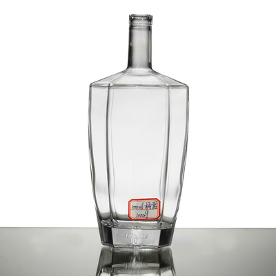 Materiale del collare Materiale di vetro Super Flint Bottiglia di vetro da 4,5 litri per vodka gin whisky