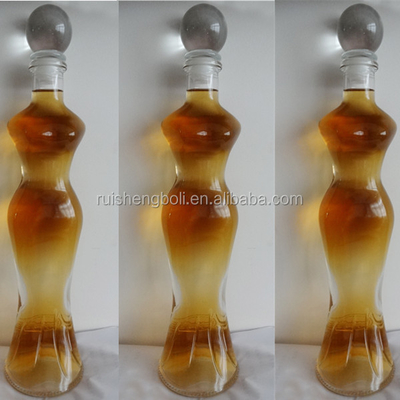 Bottine di vetro personalizzate da 24 oz a 26 oz in forma di corpo uomo e donna con maneggevole di superficie deccale