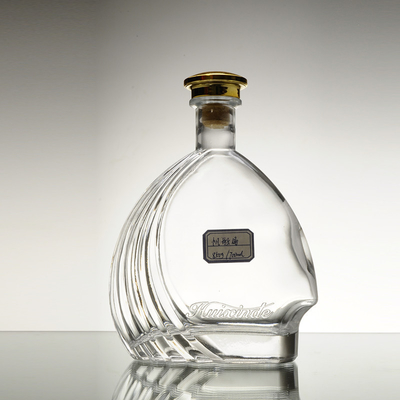 700 ml di Super Flint Glass Material Bottiglia di whisky per vodka chiara Sprits vuoti