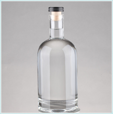 Bottiglie di liquore in vetro a caldo e vuoto trasparente con sughero 75cl Capacità 750ml