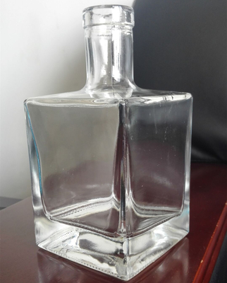 Bottiglia di whisky di vetro Super Flint chiaro 375ml 500ml Quadrato Gin secco Vodka Bottiglia di vino