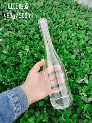 500 ml di materiale Super Flint Bottiglia di vetro bianco chiaro per vodka whisky gin