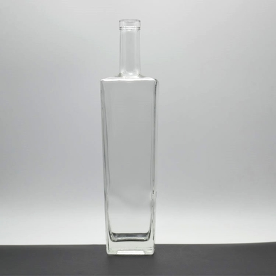 Bottiglia di vetro 750 ml congelata per liquori Brandy Whiskey Vodka Gin Rum Forma quadrata CNF