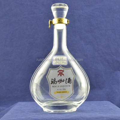 Bottiglia di vodka in vetro trasparente fatta in Ucraina con disegno congelato al CIF