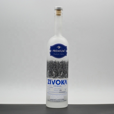 Bottiglia in vetro da 700 ml con forma unica per il vetro XO/Brandy Super Flint e il tappo corona