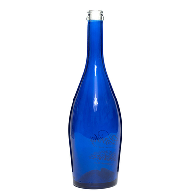 Materiale del colletto Vetro Super Flint 700 ml Bottiglie Skull per liquori come vodka e whisky