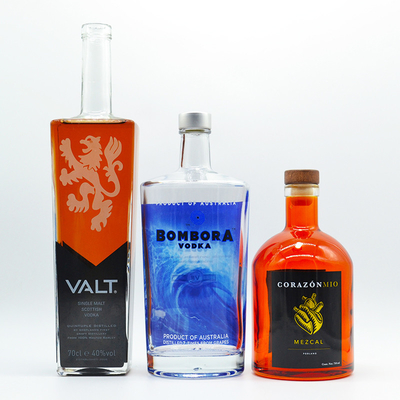 TUV Standard Glass Wine Bottle Whiskey Glass Packaging Gravure Superficie personalizzata