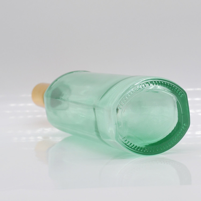 Super Flint Glass Whiskey Rum Gin Bottiglie con Disegno in Taglio e Tappo in Legno
