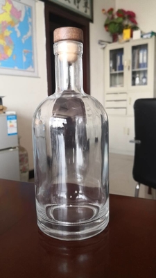 Flascia di vetro incisa per vodka/brandy/whisky 500 ml 700 ml