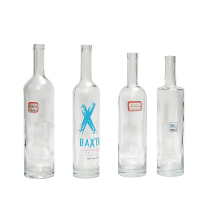 Bottiglie di vetro Super Flint per vodka whisky liquore in 500ml 700ml 75cl materiale ghiacciato