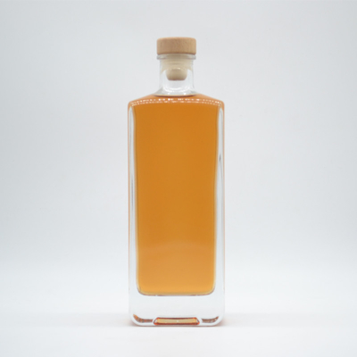 Bottiglia di liquore in vetro quadrato personalizzata per alcolici Gin Tequila Vodka 750ml/700ml/500ml