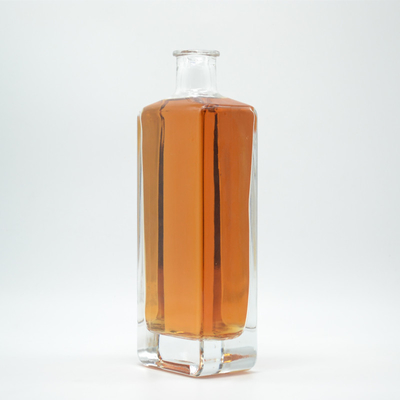 750 ml Materiale Bianco Estremo Bottiglia di vetro quadrato francese per il gin e il whisky stampato a caldo