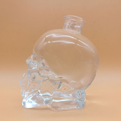 Tipo di sigillatura del cappuccio a vite Super Flint Glass Skull Whiskey Bottle Base Material