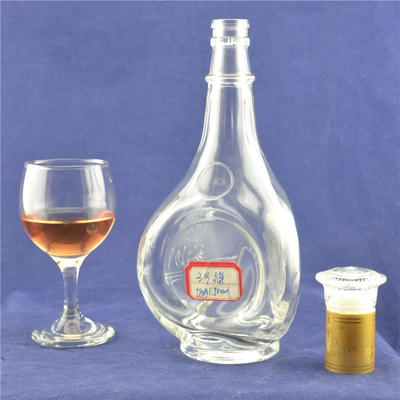 Materiale in vetro di alto pietra in rilievo Torre Eiffel Forma di vetro Bottiglia di liquore con sughero
