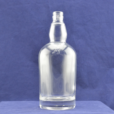 Materiale in vetro di alto pietra in rilievo Torre Eiffel Forma di vetro Bottiglia di liquore con sughero