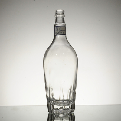 I produttori di bottiglie offrono 750 ml di bottiglie di vetro di whisky con materiale di vetro Super Flint