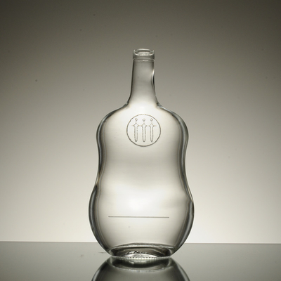 500 ml di manipolazione della superficie del gelo in forma di farfalla Bottiglia di vetro di whisky per imballaggi di vodka