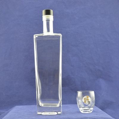 Bottiglie di vetro super-frittato certificate ISO14001 per la produzione di XO/brandy/whisky/vodka