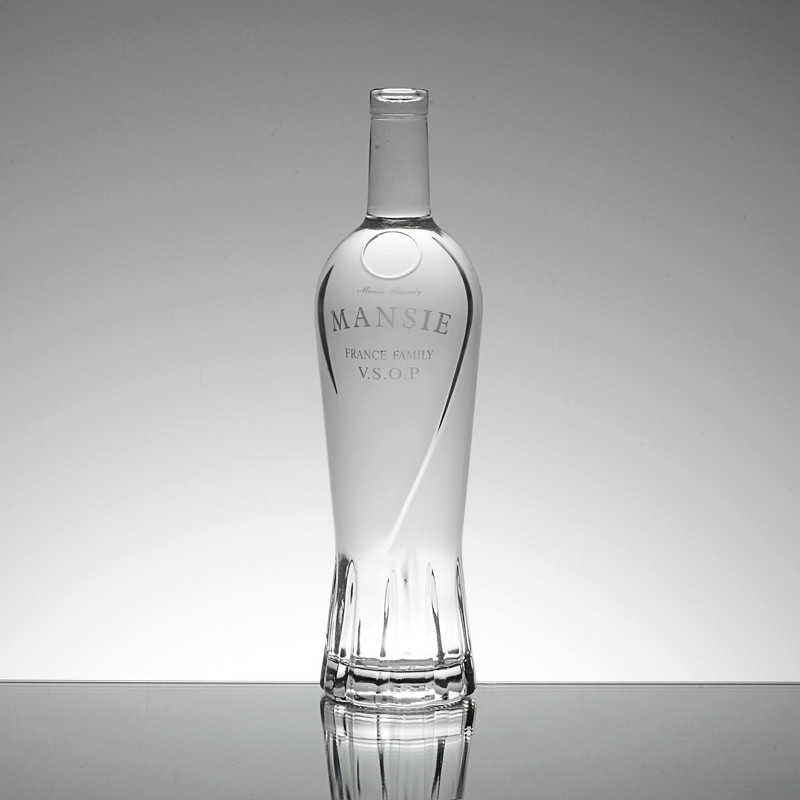 Garanzia del commercio Materiale in vetro di alto pietra 750 ml Bottiglia di vodka chiara per grandi eventi