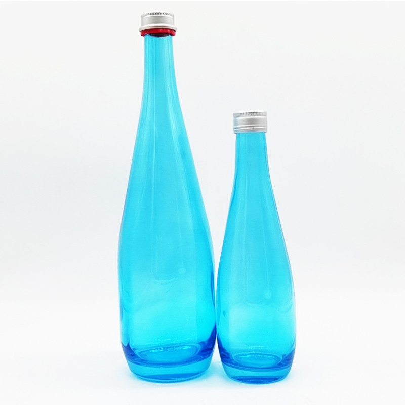 350 ml 750 ml Bottiglia d'acqua di vetro trasparente Spray di colore personalizzato per il materiale di vetro Super Flint