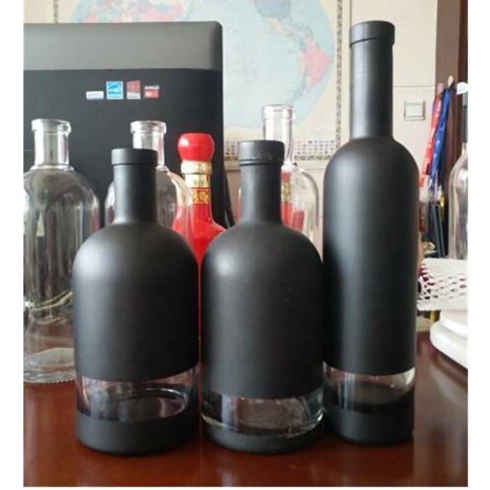 Matte Black Liquor Gin Vodka Brandy Bottiglia di vino in vetro 500ml 750ml 700ml