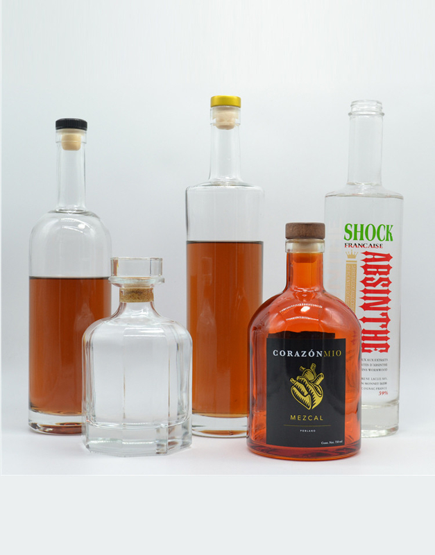 200 ml 375 ml 500 ml 700 ml bottiglie di vetro a sughero/viti per rum al brandy